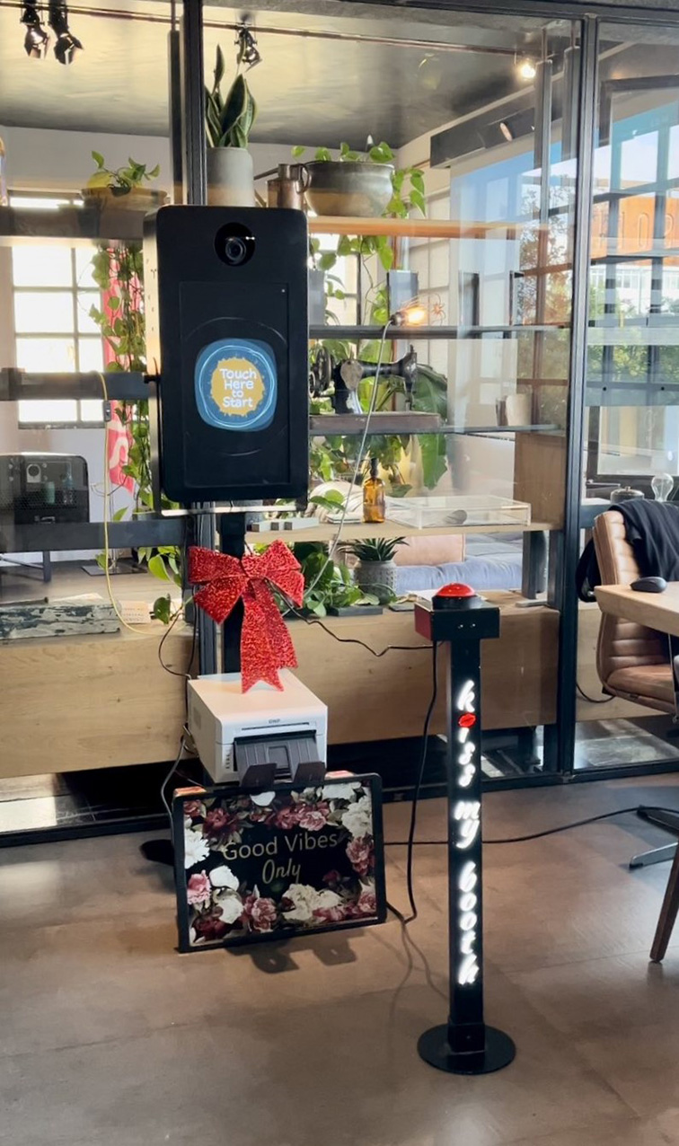 Lia Saragioti, Kissmybooth, Kiss my booth